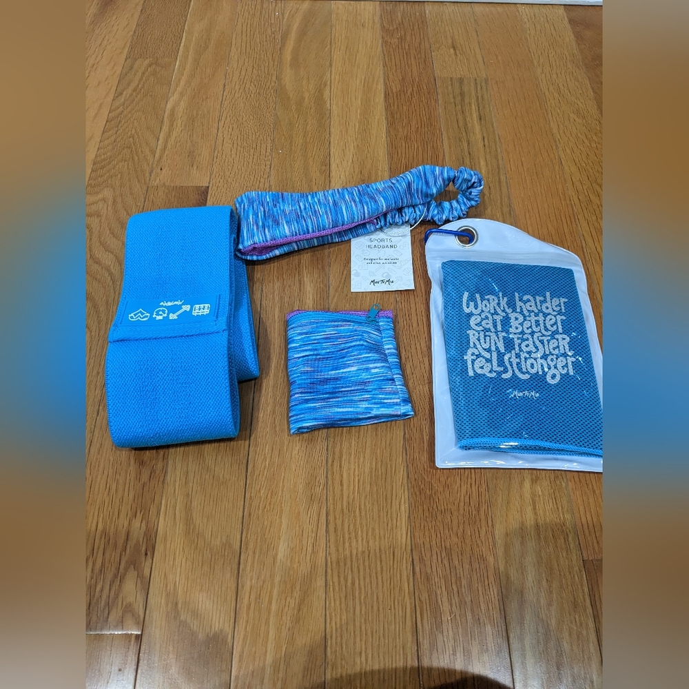 NWT: Workout Set 4 pieces